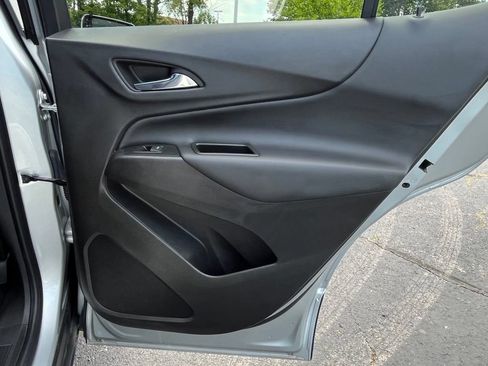 Certified 2022 Chevrolet Equinox LT FWD image 19