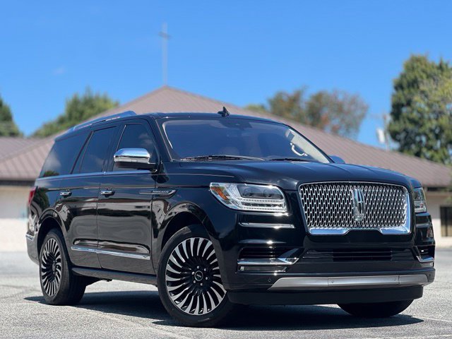 Used 2019 Lincoln Navigator Black Label AWD/4WD image 3