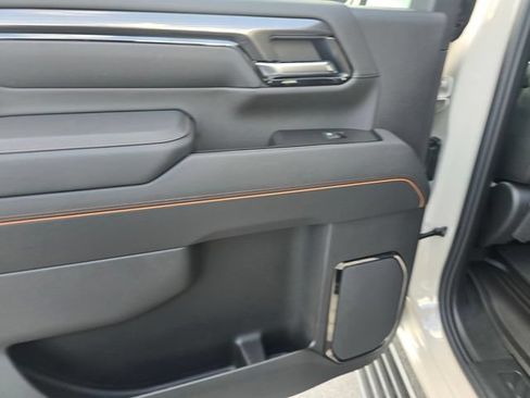New 2026 GMC Sierra 2500 AT4 w/ AT4 Premium Plus Package AWD/4WD image 11