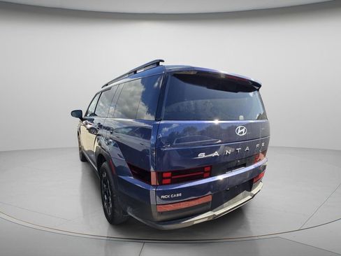 Used 2025 Hyundai Santa Fe SEL FWD image 6