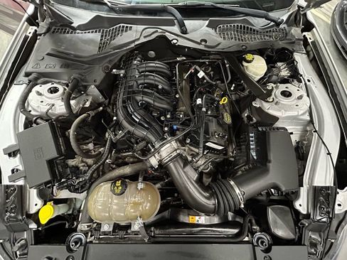 Used 2016 Ford Mustang Convertible w/ Equipment Group 051A RWD image 43