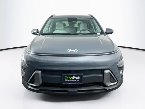 Used 2025 Hyundai Kona SEL AWD/4WD image 2