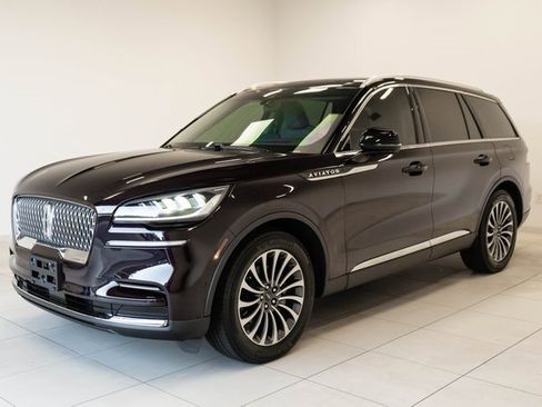 Used 2023 Lincoln Aviator Reserve w/ Equipment Group 201A image 6