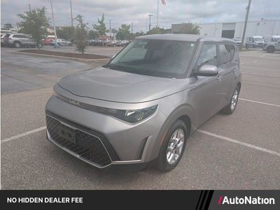 Used 2025 Kia Soul LX w/ LX Technology Package