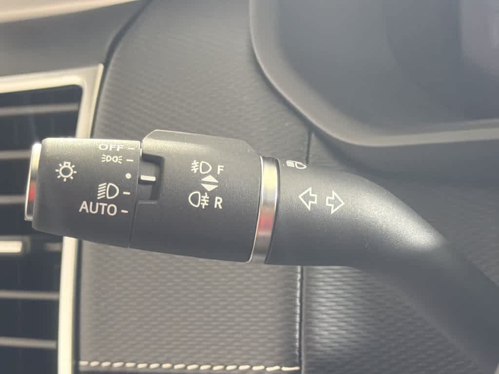 New 2026 Land Rover Discovery Limited Edition AWD/4WD image 33