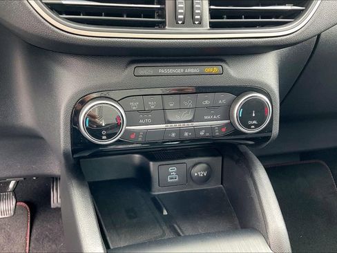 Used 2022 Ford Escape SEL w/ SEL Stealth AWD Package image 36