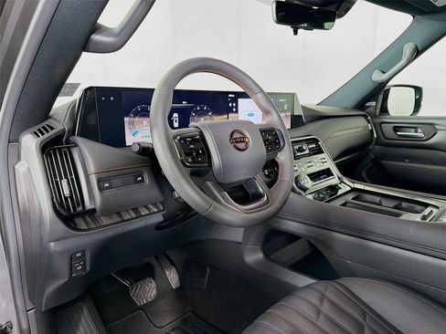 Used 2025 Nissan Armada PRO-4X w/ Pro-4X Premium Package AWD/4WD image 9