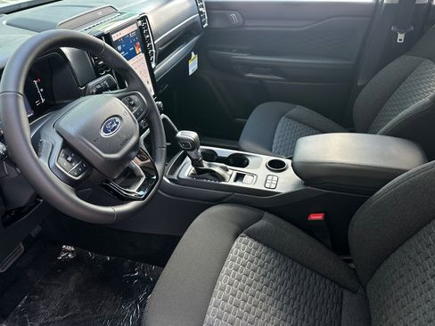 New 2026 Ford Ranger XLT w/ Black Appearance Package RWD image 9