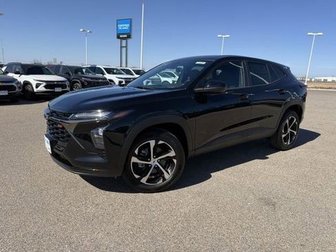 New 2026 Chevrolet Trax RS image 2