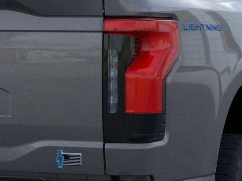 New 2025 Ford F150 Lightning XLT image 43