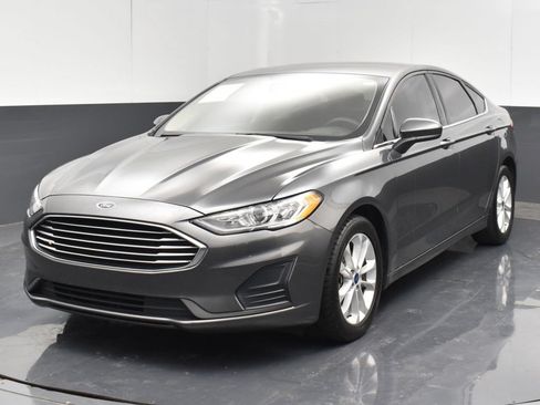 Used 2019 Ford Fusion SE FWD image 13