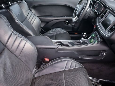 Used 2015 Dodge Challenger SRT Hellcat image 22