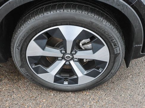 Certified 2025 Volvo XC40 B5 Core w/ Protection Package Premier image 15