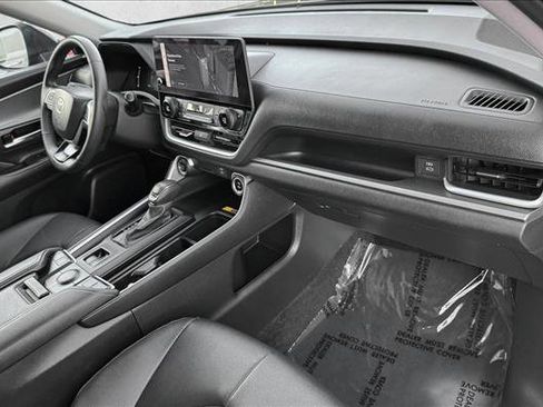 Certified 2025 Toyota Grand Highlander XLE image 20