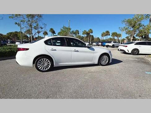 Used 2022 Alfa Romeo Giulia Sprint image 33