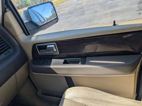Used 2015 Lincoln Navigator L 2WD w/ Equipment Group 101A Reserve image 22