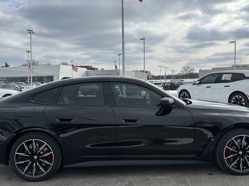 Used 2026 BMW 430i xDrive w/ M Sport Package image 11