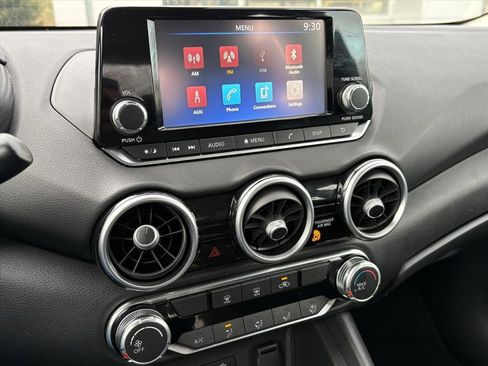 Used 2024 Nissan Sentra S image 12