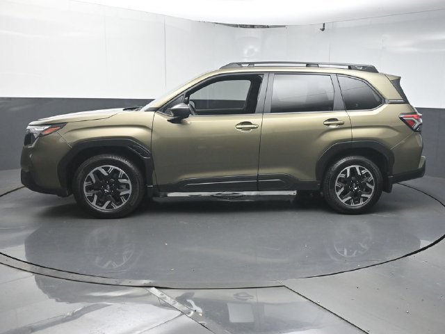 Used 2025 Subaru Forester Premium w/ Convenience Package #2 AWD/4WD image 5