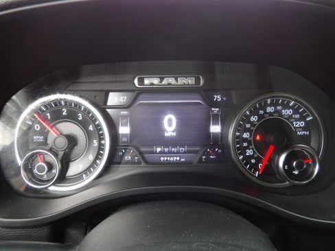 Used 2019 RAM 1500 Big Horn image 23