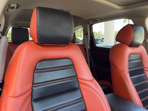 Used 2018 Honda CR-V EX image 9