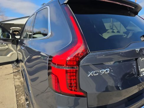 New 2026 Volvo XC90 B6 Ultra image 47