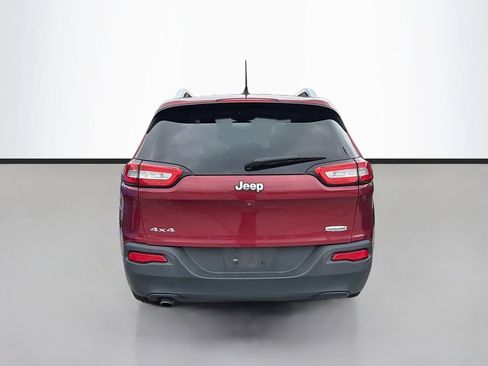 Used 2015 Jeep Cherokee Latitude w/ Cold Weather Group AWD/4WD image 8