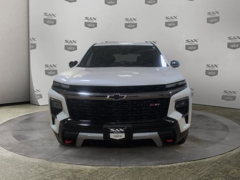 Used 2025 Chevrolet Traverse Z71 w/ Driver Confidence Package image 8