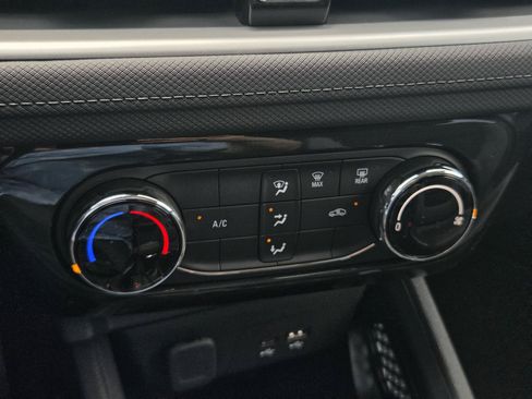 New 2026 Chevrolet TrailBlazer LT w/ Midnight Edition FWD image 23