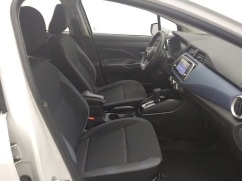 Used 2023 Nissan Versa SV FWD image 21
