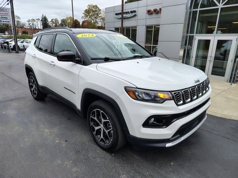 Certified 2024 Jeep Compass Limited image 2