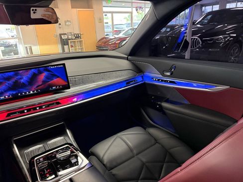 Used 2023 BMW 740i w/ Parking Assistance Package image 14