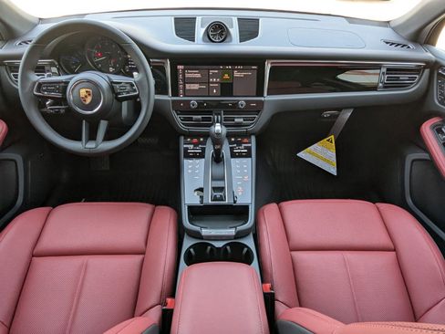 New 2026 Porsche Macan AWD/4WD image 22