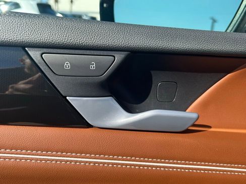 New 2026 Volkswagen Tiguan SEL R-Line image 17