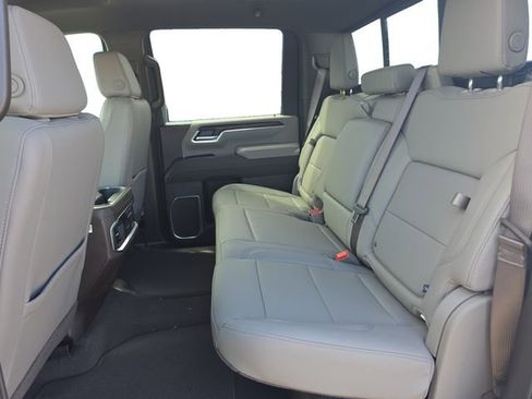 New 2026 GMC Sierra 2500 SLT w/ SLT Convenience Package AWD/4WD image 16