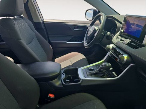 Certified 2025 Toyota RAV4 XLE AWD/4WD image 15