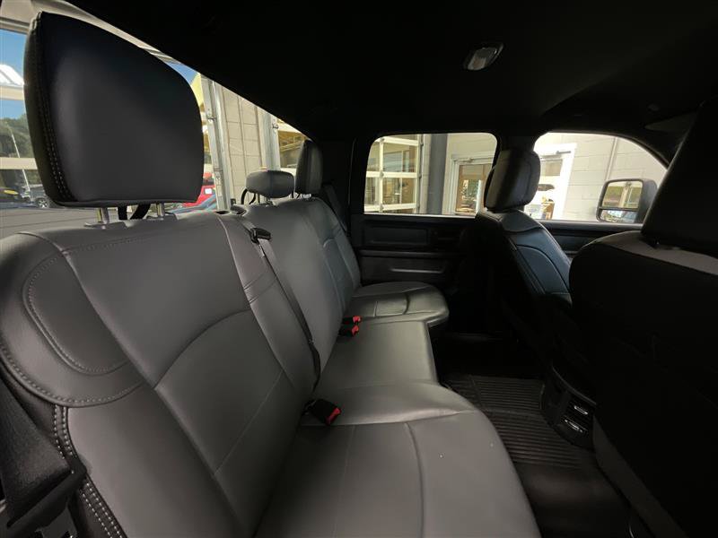 Used 2023 RAM 2500 Tradesman w/ Chrome Appearance Group AWD/4WD image 15