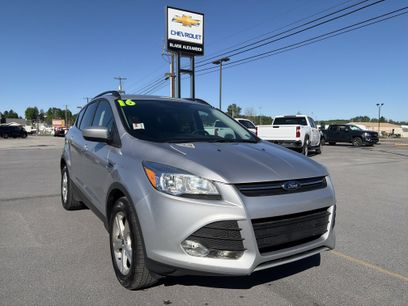 Used 2016 Ford Escape SE w/ Equipment Group 201A
