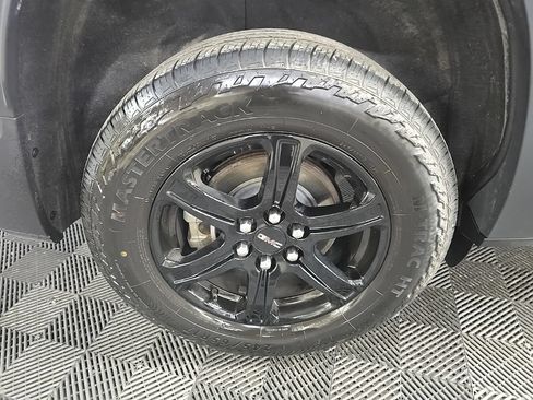 Used 2020 GMC Acadia AT4 w/ Driver Alert Package II AWD/4WD image 13