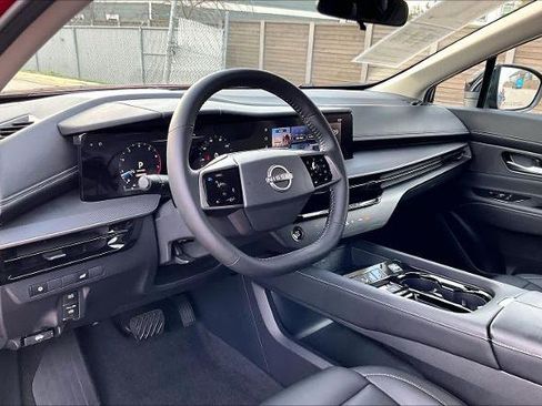 Certified 2025 Nissan Murano SV image 16