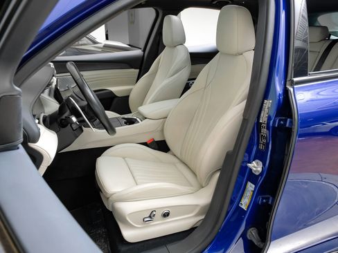 Used 2023 Maserati Grecale Modena AWD/4WD image 31