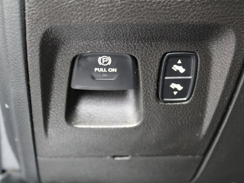 Used 2019 RAM 1500 Limited RWD image 31