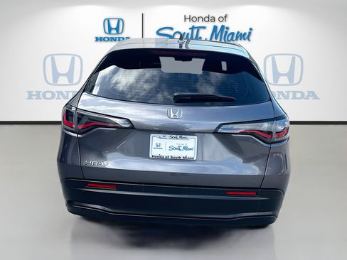 Certified 2023 Honda HR-V LX image 6