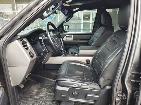 Used 2017 Ford Expedition XLT AWD/4WD image 11