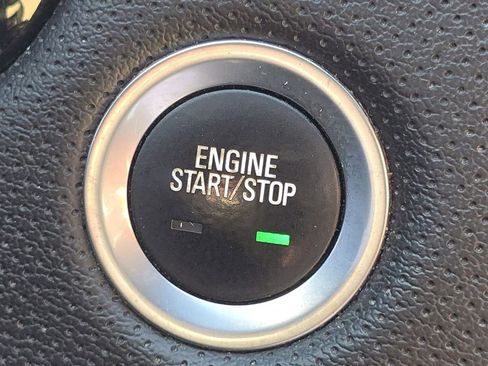 Used 2018 Cadillac XT5 Base image 34