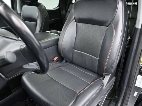 Used 2023 Ford F250 Lariat w/ Lariat Ultimate Package AWD/4WD image 21