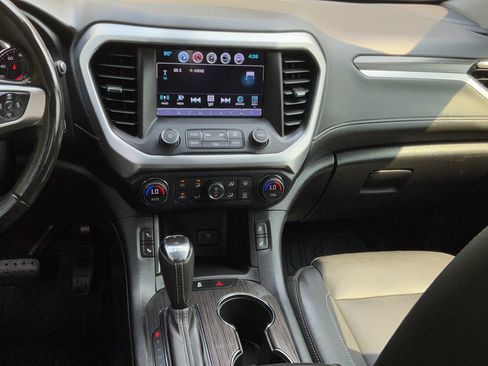 Certified 2019 GMC Acadia SLT FWD image 16