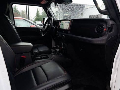 Used 2024 Jeep Gladiator Rubicon w/ Convenience Group image 28