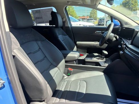 New 2026 Kia Sportage SX FWD image 11