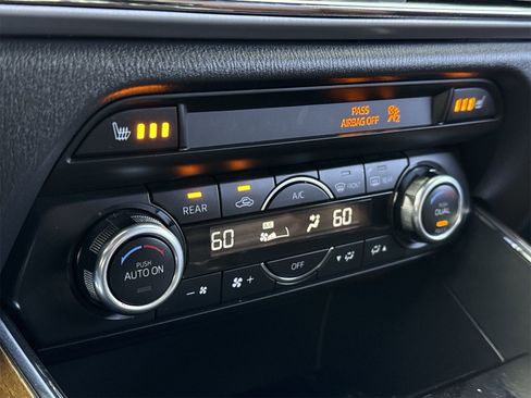 Used 2017 MAZDA CX-9 Signature image 30